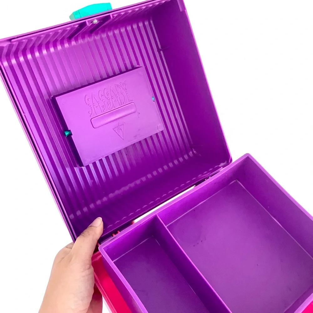 Vintage 80’s Sassaby pink & purple makeup travel tote organizer holder